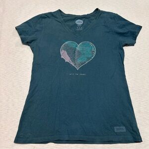 Life Is Good Womens T-Shirt Size Medium Classic Fit‎ All We Need Heart V Neck